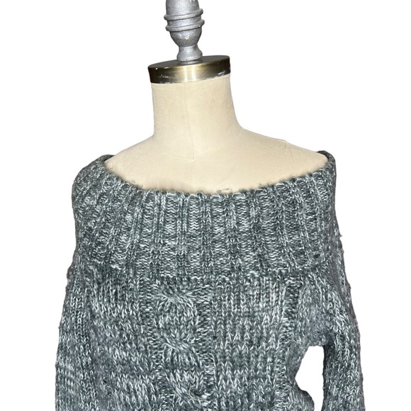 Wet Seal Off-the-Shoulder Sweater Tunic size XS - Picture 7 of 14